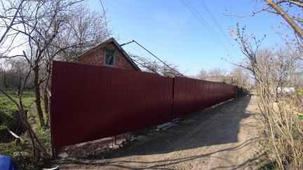 Дача 20 м кв. на участке 6 сот.  Армавир