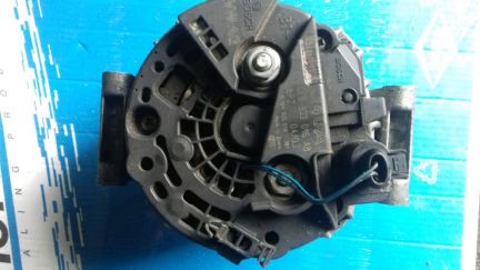 Генератор Audi A4 b6 b7 1.8  Армавир
