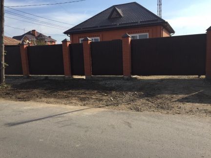 Дом 90 м кв. на участке 3 сот.  Армавир