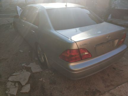 Бампер lexus ls 430  Армавир