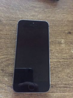 Телефон iPhone 5 и 5s  Армавир