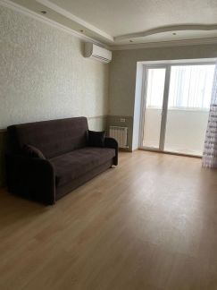 Сдаю 2х комнатную квартиру, 85 м кв., 3/4 эт.  Армавир