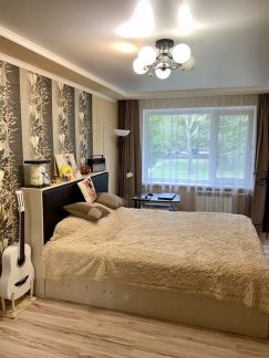 Продается 1-комнатная квартира, 30 м кв., 1/5 эт.  Армавир