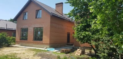Дом 142 м кв. на участке 6 сот.  Армавир